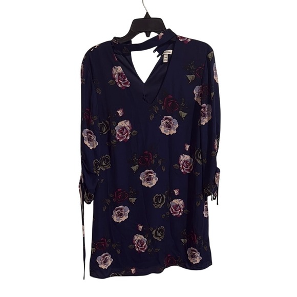 Speechless Dresses & Skirts - Speechless Navy Blue Floral Choker V-Neck Shift Dress with Tie Sleeves Large